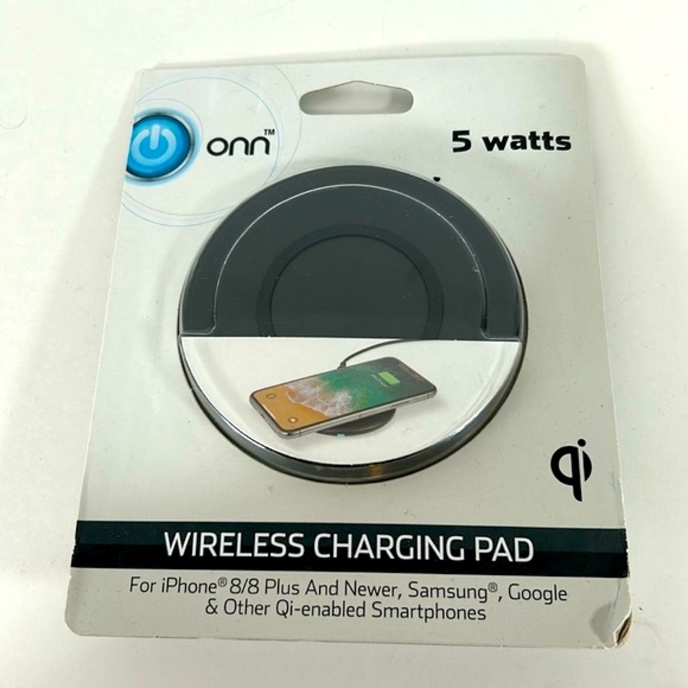 ONN 5 Watts NIB Wireless Charging Pad IPhone Samsung Google & Other Qi-Enabled